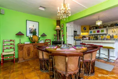 VENTA DE CASA CINCO PATIOS - 3