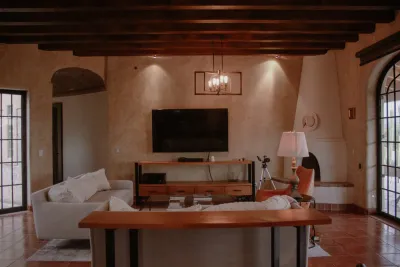 VENTA DE RESIDENCIA LUXURY EN ATOTONILCO - 2
