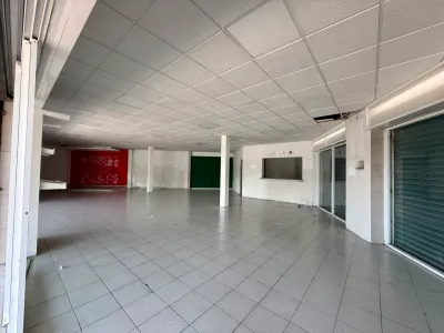 RENTA LOCAL COMERCIAL PB PLAZA DEL ANGEL - 4