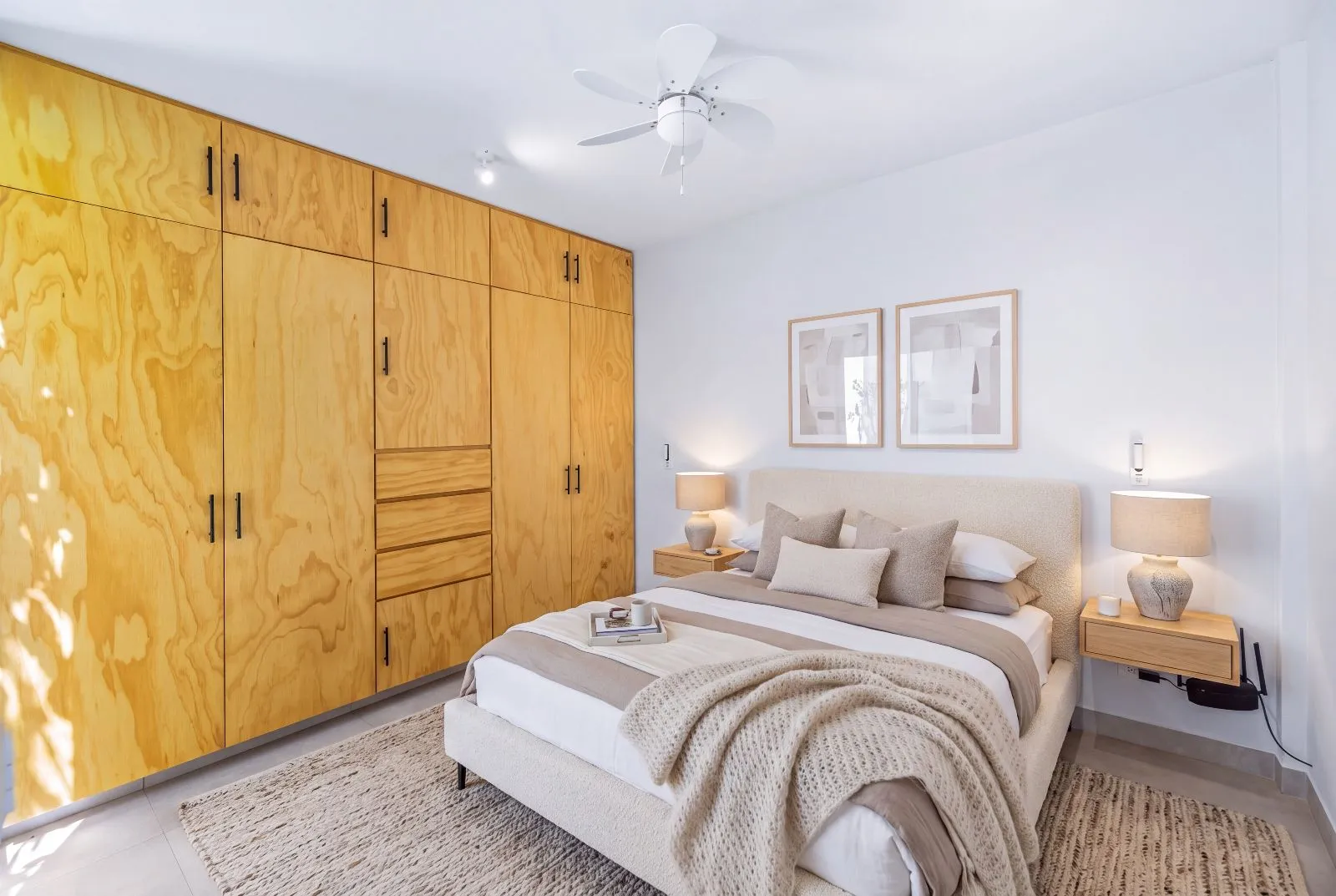 VENTA CASA LUXURY EN EL CAMPO LA CIENEGUITA